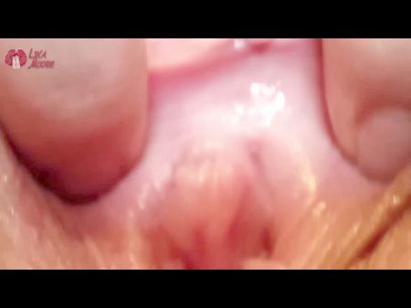Extreme bichano close up. Dilator vaginal 