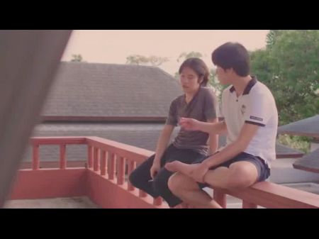 Корейский фильм о двух корейских парнях стучит куча горячей тайской девушки 