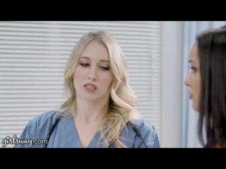 Heiße Rookie-krankenschwester Mit Großen Titten Hat Eine Nasse Muschi-formation Mit Ihrem Vorgesetzten 