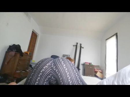 Lush Redhair In Leggings Twerks And Uncovers Her Fabulous Lil Panty