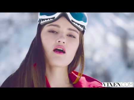 Ski Bunny Has Passionate Bang-out In The Alps
