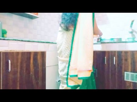 Ji Kitchen Me Chay Banana Tha: Hd Porn