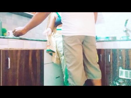 Ji Kitchen Me Chay Banana Tha: Hd Porn