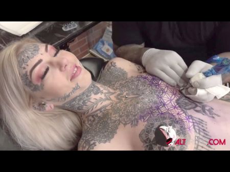 Plays With Amber Luke While She Gets Tattooed