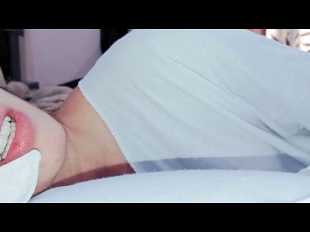 Hausfrau gefickt vom großen Schwanz von Diener Hindi Slim Girl Voll Video HD Desi Sex 