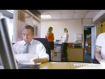 Busty British Office Slut Sienna Day Melkt Ihren Chef Schwanz Trocken 