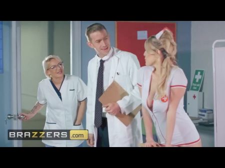 A enfermeira italiana travessa Marica Chanelle chupa o grande pau de uniforme 