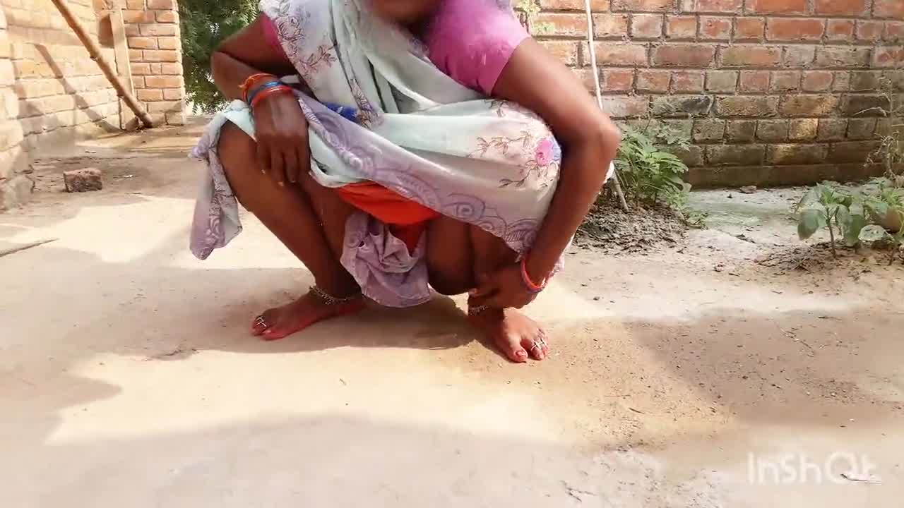 Porn Moms Pesab Hd Videos - i'm peeing and observe my perfect snatch indian wifey kaise peshab kar rhi  h - anybunny.com