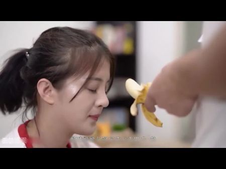 美丽的亚洲女孩：免费高清色情视频29 