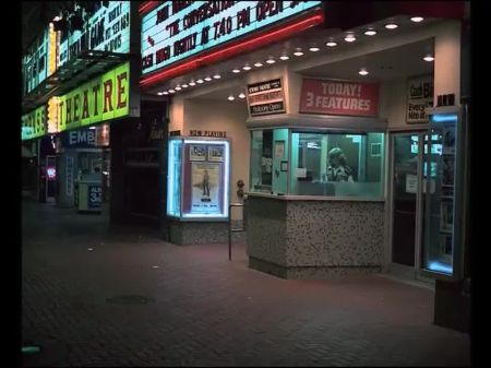特色的Grindhouse剧院1 1977 MKX，色情2F 