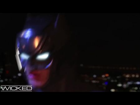 Wickedparodies - Batman & Superman Double Team Wonder Gal