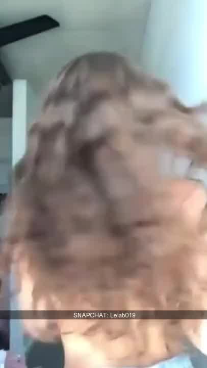 Snapchat Unsheathed Leak - 18yo Woman Nude