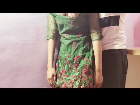 Desi Bhabhi Ko Devar Ne Kone Me Lekar Choda: Freier Porno 59 