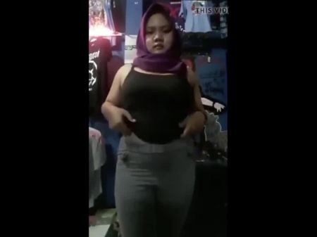 Indonesian - Jilboobs Toge Pamer Susu Hijab Tudung Jilbab