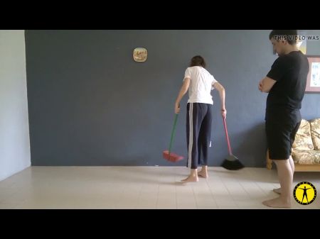 She Gets Pantsed While Doing House Chores: Free Hd Pornography A0