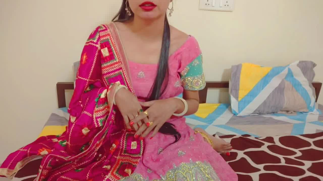 Indian Desi Casado, A Irmã Dela Trai Para O Marido E é Fodida Por Meio Do Irmão Foot Fetish Seduce No áudio Hindi