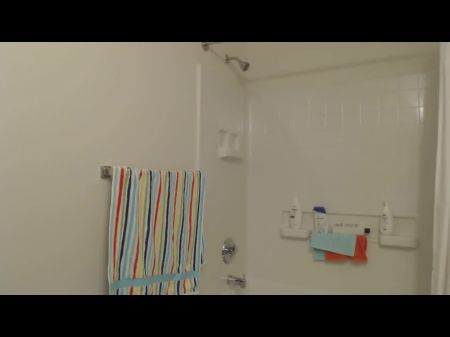 BBW Strip and Shower: video porno HD gratis 63 