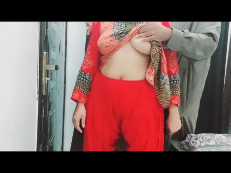 Desi esposa casada follada en el culo y el coño por padre con audio hindi claro y conversación sexy 
