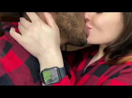 Alysaa Quinn Kissing: Free Porno Movie B2 -