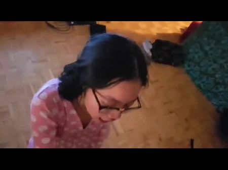 Menina asiática de babá, vídeo pornô grátis B1 