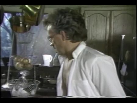 Culpe o Ginger 1986, Vídeo pornô grátis 32 