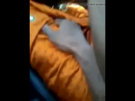 Tirunelveli Tamil Delphine Aunty In Car Satin Silk Handjob