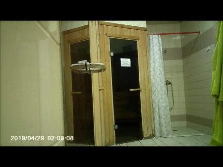 Mit einer 59 -jährigen reifen Mutter in der Sauna: Free Porn 02 