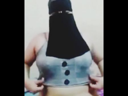 Hijab Masturbation: Бесплатная сиська трахается мам Hd Porn Video 64 
