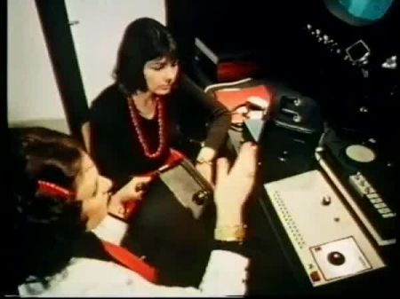 EROTIK OHNE MASKE 1973, Video porno de iPhone gratis EF 