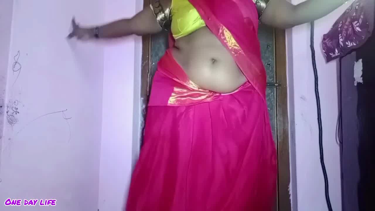 astonish tamil wife belly button sucking tongue licking hookup vid part 1 picture