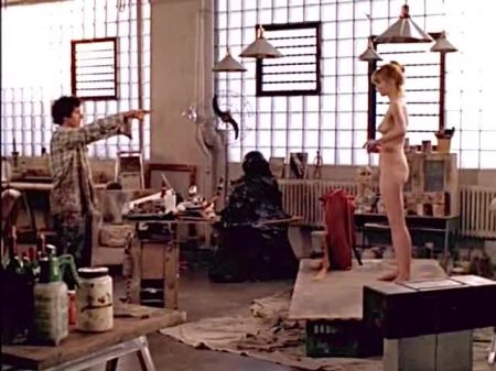 Laura Linney - Full Frontal Unclothed In Labyrinth Gig From 2000
