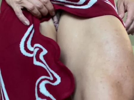 Was für ein rotes Kleid: kostenlos Milf HD Porn Video 6a 