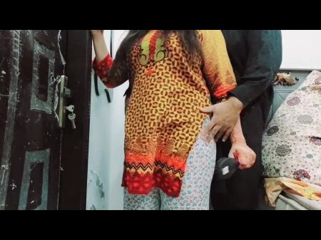 Pakistani Wife Copulated On Eid Day By Her Cuckold Hubby