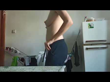 Nude Housemaid Doing Housework , Free Hd Porno 3c