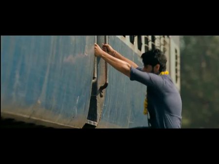 Parineeti Chopra Train Sex Scene Ishaqzaade 2012 Movie 