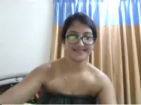 Julie Bhabhi Frolicking With Her Tits , Free Pornography 37