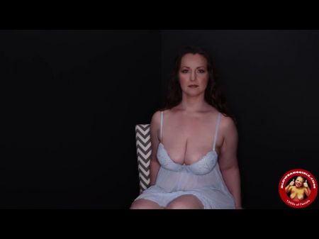 Choke Hold: DeepThroat cum em Vídeo pornô de compilação de garganta e blowbang 
