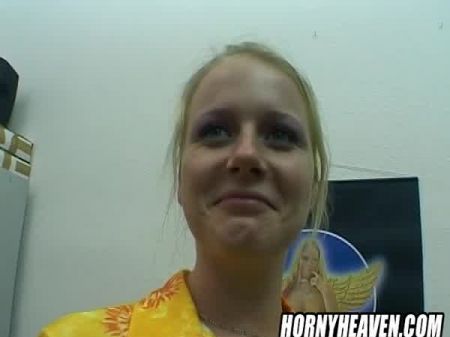 Super-cute Legal Year Elder Tries Fisting Herself Right At Her Very First Porno Audition