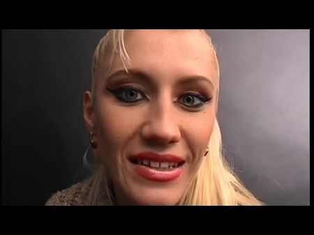 Blonde Breezy Gets Screwed Behind The Counter: Free Porn 29