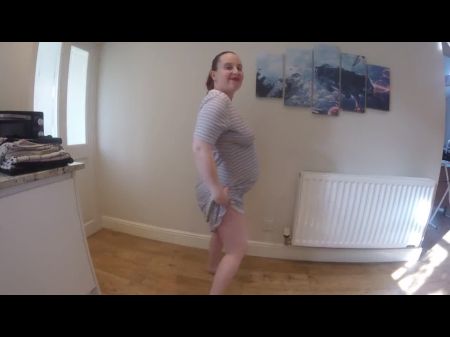 Schwangere Frau macht Striptease im Mutterschaftskleid: Porno 5c 