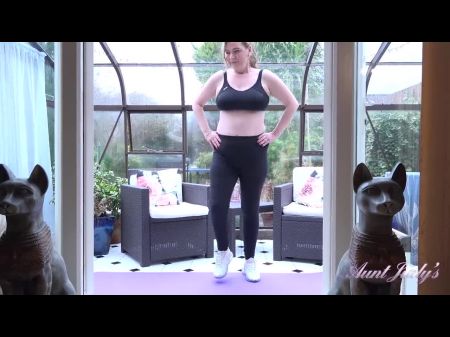 Big-boobed 45yo Housewife Nel