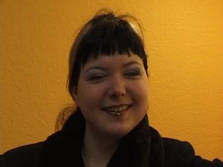 Goth Girl macht Stripshow, kostenlose große natürliche reifen Titten Porno Video 
