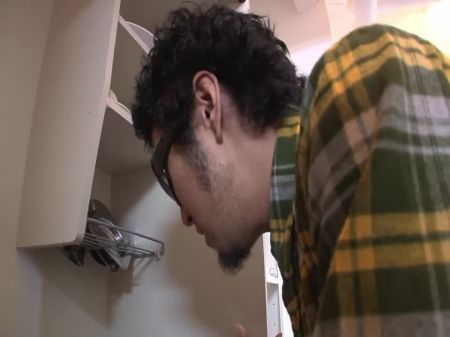 Japanese Teens Munch Their Vulvas Before Milking Off The Plumber