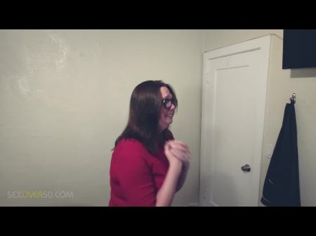 A Stellar Mature Milf Gets A Visit To Her Office From A Young Boy In It , But He Finds That His Coworker Is A Nymphomanic . Nora Two