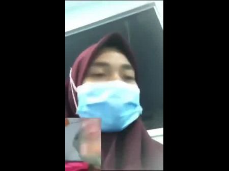 Muslimisch Indonesisch schockiert darüber, Schwanz zu sehen 