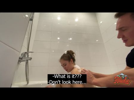 Stepdaughter And Step-dad Alone In The Bathroom