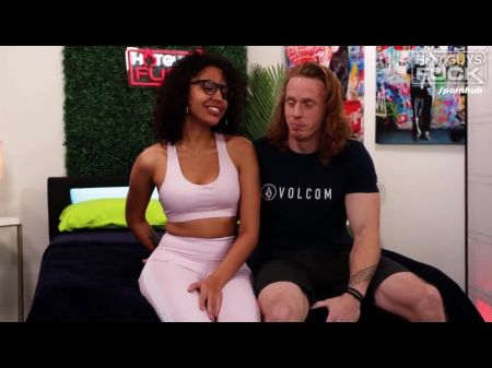 Redhair Hair Muscle Stud Blows Two Explosions For Man-meat Thirsty Latina Superslut