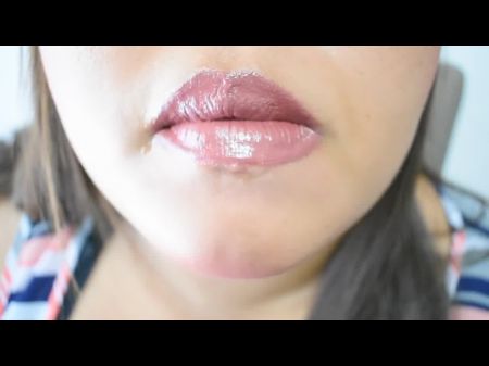 Softcore Lips: Horny Talk