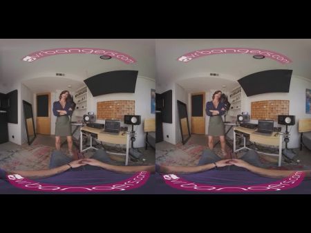 Professional Mummy Singer Squirting On Microphone Vr Pornography