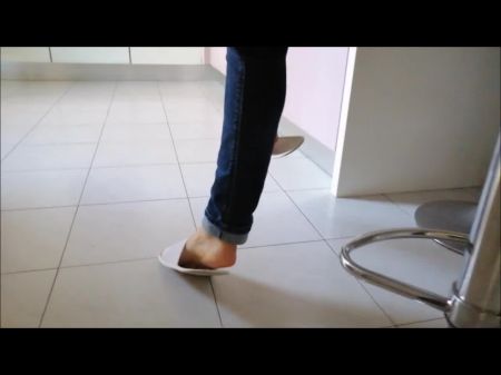 Foot Worship During Houseworks
